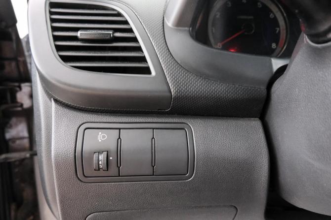 Hyundai Solaris I с пробегом 2012 года, цена 729 000 рублей, 199000 км, хэтчбек, Автокод Объявления