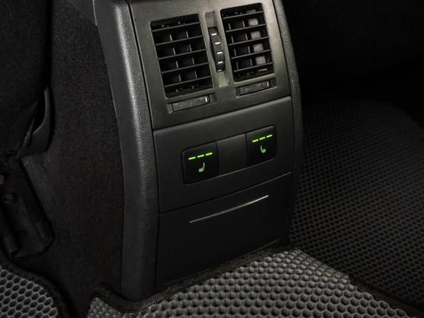 Skoda Octavia II (A5) Рестайлинг с пробегом 2011 года, цена 835 000 рублей, 248354 км, лифтбек, Автокод Объявления