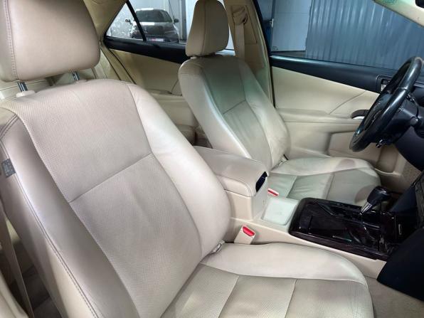 Toyota Camry VII (XV50) Рестайлинг с пробегом 2015 года, цена 1 949 900 рублей, 128000 км, седан, Автокод Объявления