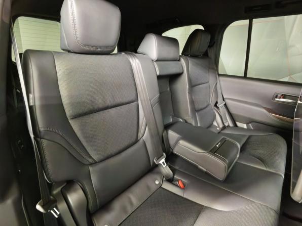Toyota Land Cruiser 300 Series с пробегом 2022 года, цена 10 235 000 рублей, 47177 км, внедорожник, Автокод Объявления