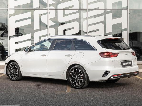 Kia Ceed III Рестайлинг с пробегом 2021 года, цена 2 120 000 рублей, 69014 км, универсал, Автокод Объявления