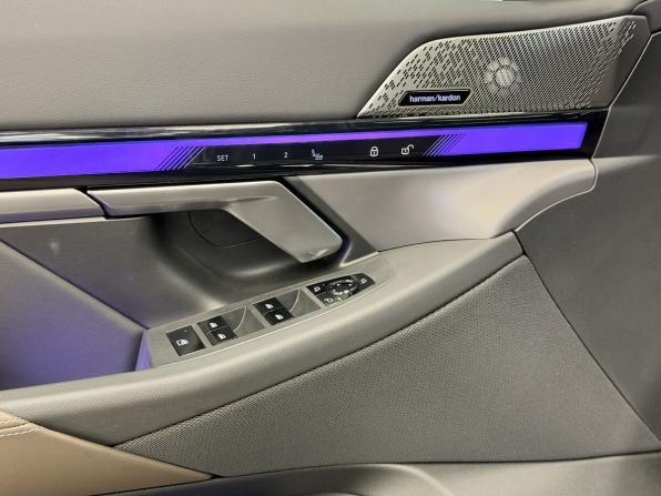 BMW 5 серии VIII (G60/G61/G68) с пробегом 2024 года, цена 8 430 000 рублей, 112 км, седан, Автокод Объявления