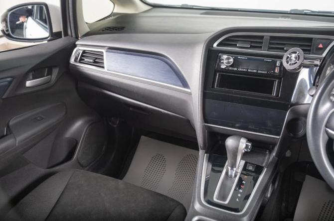 Honda Fit Shuttle I Рестайлинг с пробегом 2016 года, цена 1 259 000 рублей, 185000 км, универсал, Автокод Объявления