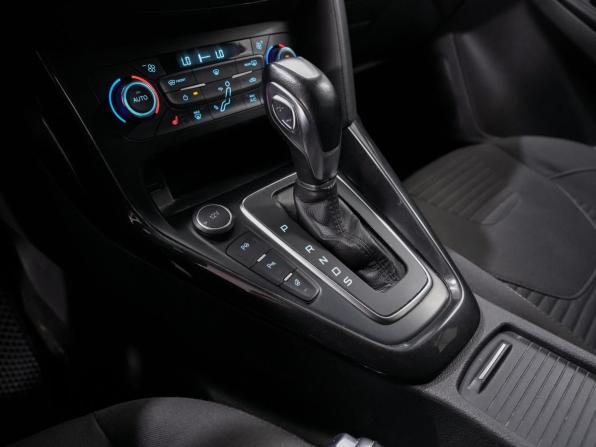 Ford Focus III Рестайлинг с пробегом 2018 года, цена 996 000 рублей, 205000 км, универсал, Автокод Объявления