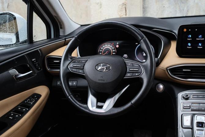 Hyundai Santa Fe IV Рестайлинг с пробегом 2021 года, цена 4 070 000 рублей, 56855 км, внедорожник, Автокод Объявления