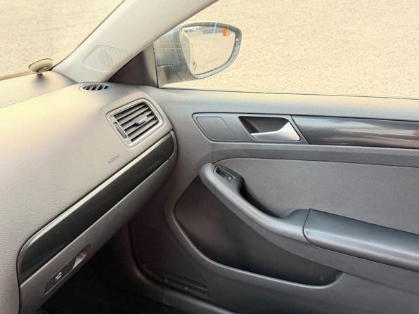 Volkswagen Jetta VI с пробегом 2012 года, цена 1 050 000 рублей, 133211 км, седан, Автокод Объявления