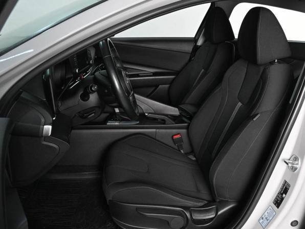 Hyundai Elantra VII (CN7) с пробегом 2021 года, цена 1 999 000 рублей, 59239 км, седан, Автокод Объявления