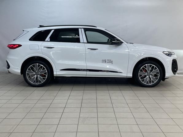 Audi Q5 III с пробегом 2026 года, цена 6 350 000 рублей, 28 км, внедорожник, Автокод Объявления