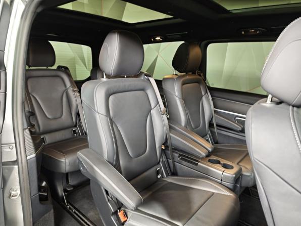 Mercedes-Benz V-Класс III (W447) Рестайлинг с пробегом 2022 года, цена 8 295 150 рублей, 39232 км, минивэн, Автокод Объявления