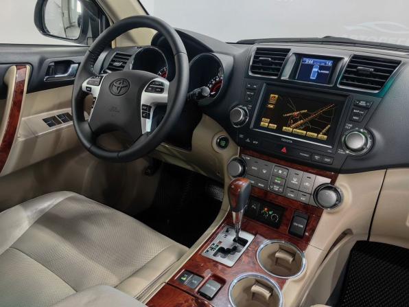 Toyota Highlander II (XU40) Рестайлинг с пробегом 2012 года, цена 2 350 000 рублей, 258480 км, внедорожник, Автокод Объявления