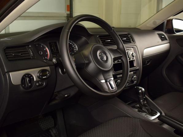Volkswagen Jetta VI с пробегом 2012 года, цена 1 099 995 рублей, 179448 км, седан, Автокод Объявления