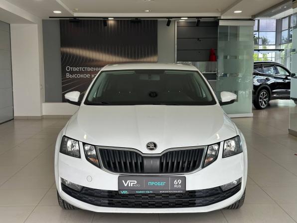 Skoda Octavia III (A7) Рестайлинг с пробегом 2018 года, цена 1 297 000 рублей, 259261 км, лифтбек, Автокод Объявления