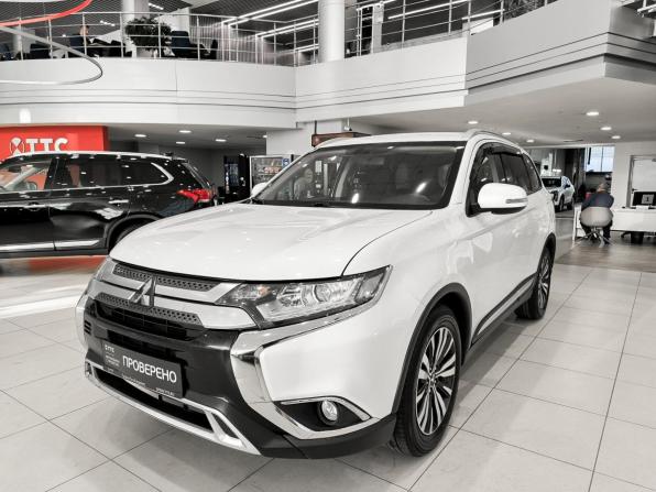 Mitsubishi Outlander III Рестайлинг 3 с пробегом 2020 года, цена 1 995 000 рублей, 118635 км, внедорожник, Автокод Объявления