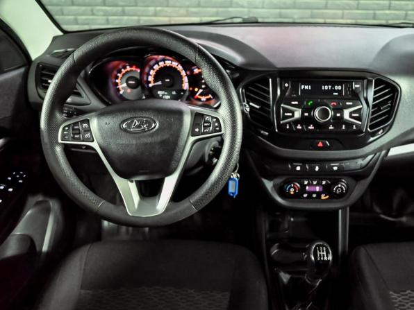Lada (ВАЗ) Vesta I с пробегом 2019 года, цена 900 000 рублей, 126947 км, седан, Автокод Объявления
