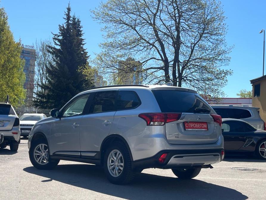 Mitsubishi Outlander III Рестайлинг 3 Санкт-Петербург  - изображение 6