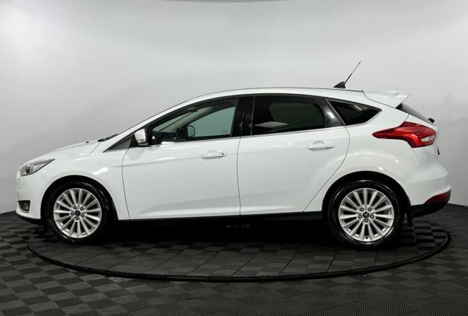 Ford Focus III Рестайлинг с пробегом 2017 года, цена 1 435 000 рублей, 125850 км, хэтчбек, Автокод Объявления