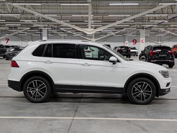 Volkswagen Tiguan II с пробегом 2018 года, цена 2 384 000 рублей, 136283 км, внедорожник, Автокод Объявления
