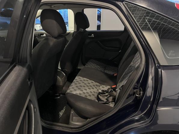 Ford Focus II с пробегом 2007 года, цена 370 000 рублей, 295249 км, хэтчбек, Автокод Объявления