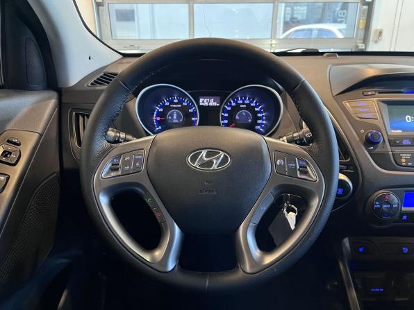 Hyundai ix35 I Рестайлинг с пробегом 2014 года, цена 1 100 000 рублей, 261826 км, внедорожник, Автокод Объявления