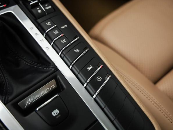 Porsche Macan I Рестайлинг с пробегом 2021 года, цена 5 989 000 рублей, 42363 км, внедорожник, Автокод Объявления