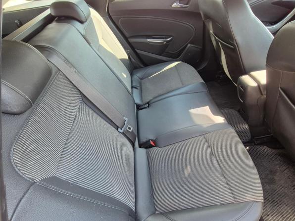 Opel Astra J Рестайлинг с пробегом 2012 года, цена 765 000 рублей, 172000 км, универсал, Автокод Объявления