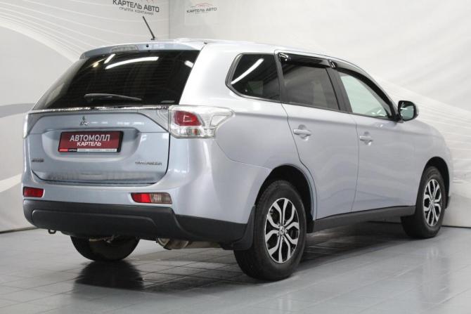 Mitsubishi Outlander III с пробегом 2013 года, цена 1 399 000 рублей, 215000 км, внедорожник, Автокод Объявления