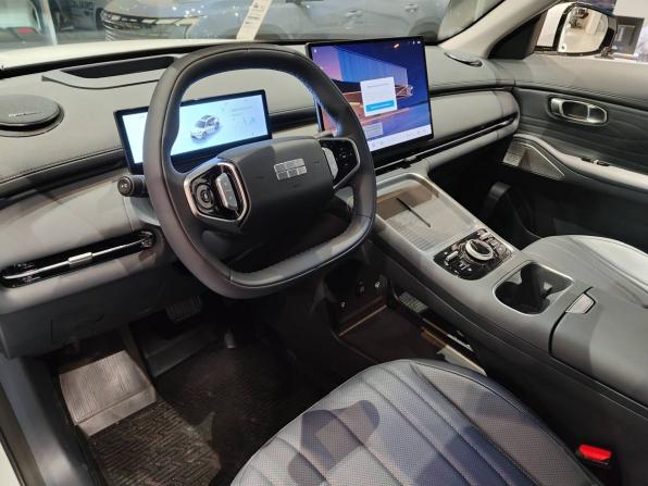 Новый Geely EX5 EM-i 2026 года, цена 3 974 990 рублей, внедорожник, Автокод Объявления
