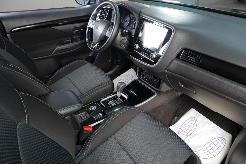 Mitsubishi Outlander III Рестайлинг 3 Тюмень  - изображение 11