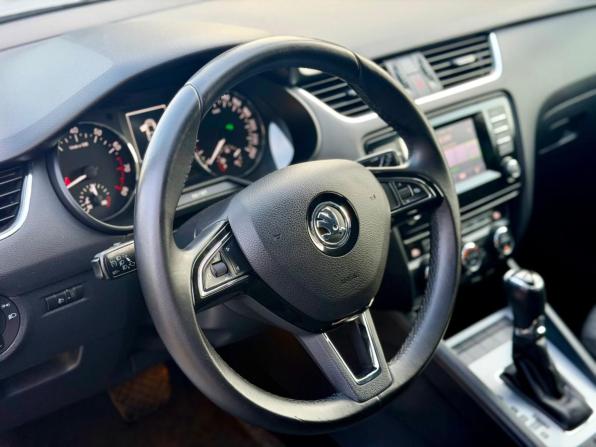 Skoda Octavia III (A7) с пробегом 2014 года, цена 1 389 000 рублей, 144000 км, лифтбек, Автокод Объявления