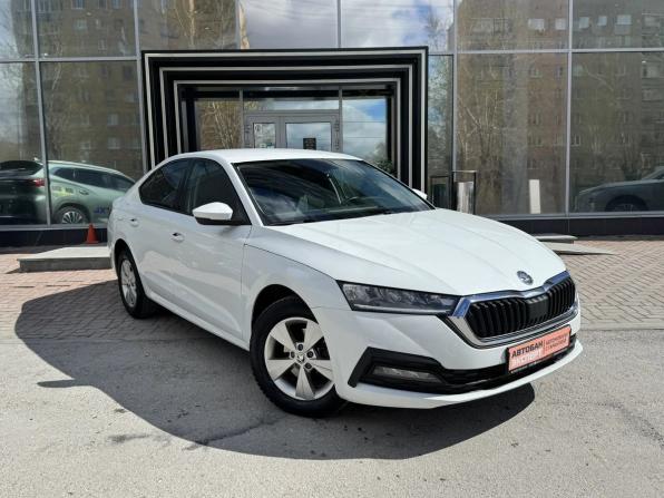 Skoda Octavia IV (A8) с пробегом 2021 года, цена 2 424 000 рублей, 71580 км, лифтбек, Автокод Объявления