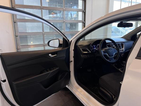 Hyundai Solaris II Рестайлинг с пробегом 2022 года, цена 1 459 400 рублей, 112591 км, седан, Автокод Объявления