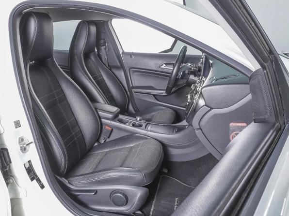 Mercedes-Benz GLA I (X156) с пробегом 2015 года, цена 1 950 000 рублей, 139468 км, внедорожник, Автокод Объявления