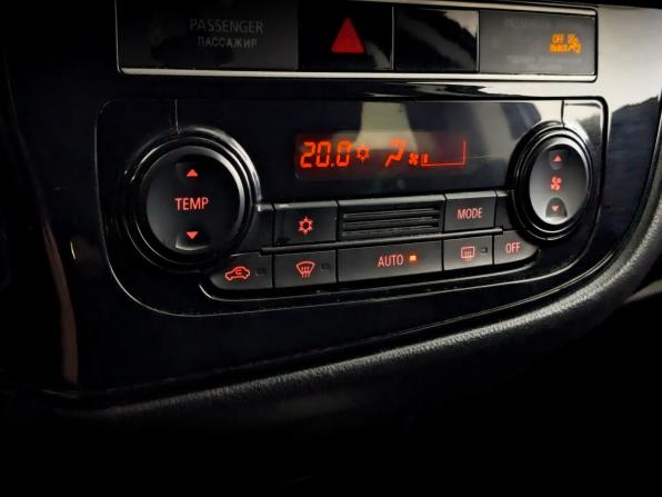 Mitsubishi Outlander III Рестайлинг 3 с пробегом 2018 года, цена 1 850 000 рублей, 162450 км, внедорожник, Автокод Объявления