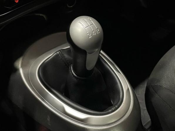 Nissan Juke I с пробегом 2014 года, цена 980 000 рублей, 122100 км, внедорожник, Автокод Объявления