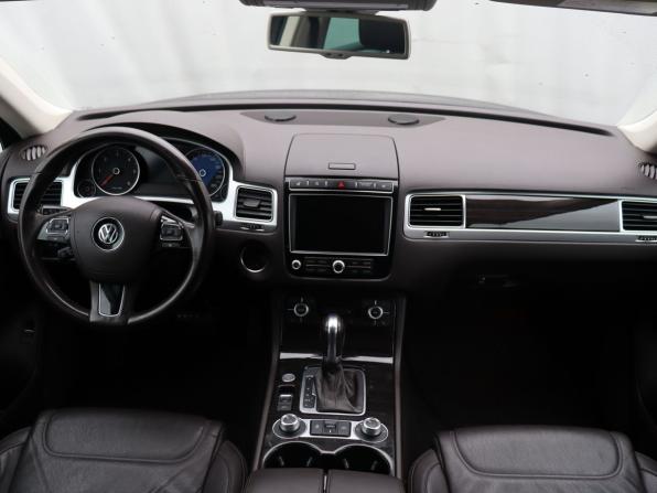 Volkswagen Touareg II Рестайлинг с пробегом 2015 года, цена 2 850 000 рублей, 160257 км, внедорожник, Автокод Объявления