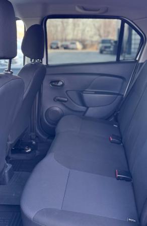 Renault Logan II Рестайлинг с пробегом 2018 года, цена 989 000 рублей, 134500 км, седан, Автокод Объявления