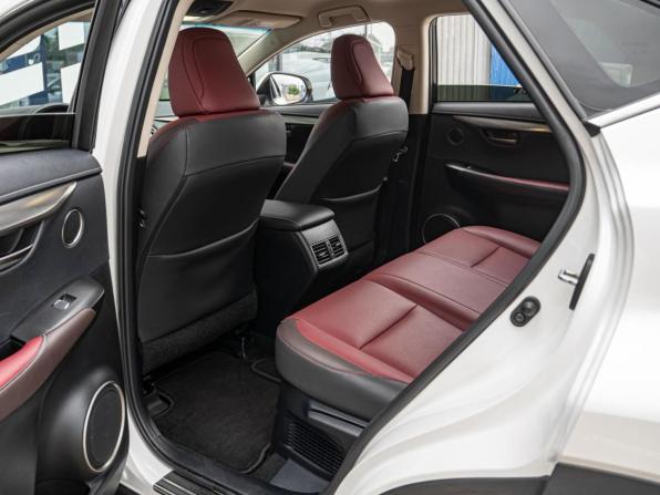 Lexus NX I Рестайлинг с пробегом 2018 года, цена 3 230 000 рублей, 126062 км, внедорожник, Автокод Объявления