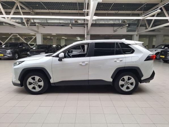 Toyota RAV4 V (XA50) с пробегом 2021 года, цена 2 730 000 рублей, 94327 км, внедорожник, Автокод Объявления