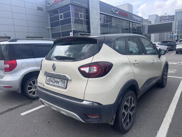 Renault Kaptur I с пробегом 2018 года, цена 1 295 000 рублей, 97723 км, внедорожник, Автокод Объявления