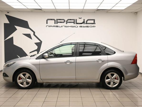 Ford Focus II Рестайлинг с пробегом 2010 года, цена 599 000 рублей, 211000 км, седан, Автокод Объявления