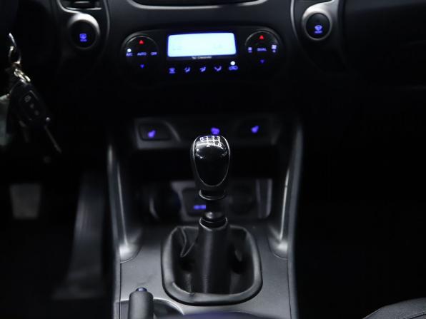 Hyundai ix35 I Рестайлинг с пробегом 2013 года, цена 1 130 000 рублей, 221625 км, внедорожник, Автокод Объявления