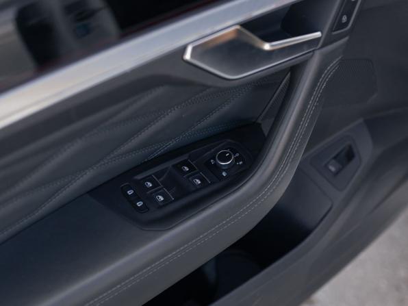 Volkswagen Touareg III с пробегом 2021 года, цена 5 700 000 рублей, 124168 км, внедорожник, Автокод Объявления
