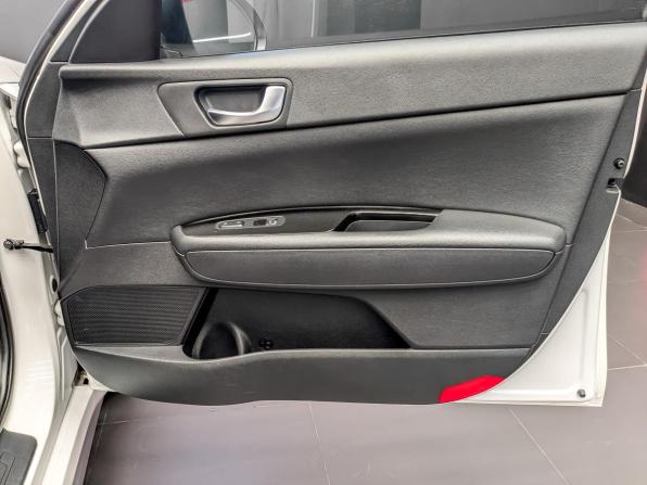 Kia Optima IV Рестайлинг с пробегом 2019 года, цена 2 060 000 рублей, 111354 км, седан, Автокод Объявления