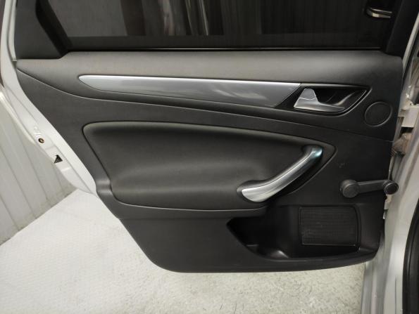 Ford Mondeo IV Рестайлинг с пробегом 2011 года, цена 667 000 рублей, 186277 км, седан, Автокод Объявления