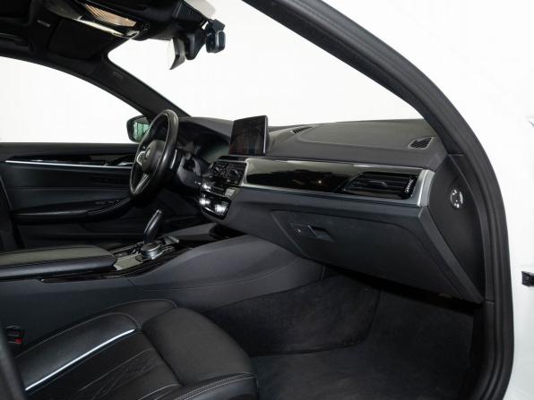 BMW 5 серии VII (G30/G31/G38) с пробегом 2019 года, цена 4 300 000 рублей, 103423 км, седан, Автокод Объявления