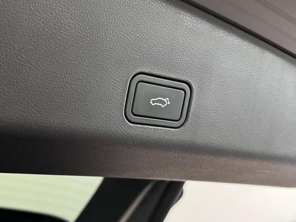 Geely Monjaro I с пробегом 2024 года, цена 3 529 000 рублей, 45276 км, внедорожник, Автокод Объявления