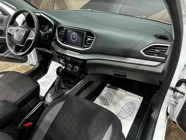 Lada (ВАЗ) Vesta I Рестайлинг (NG) с пробегом 2024 года, цена 1 210 000 рублей, 28500 км, седан, Автокод Объявления