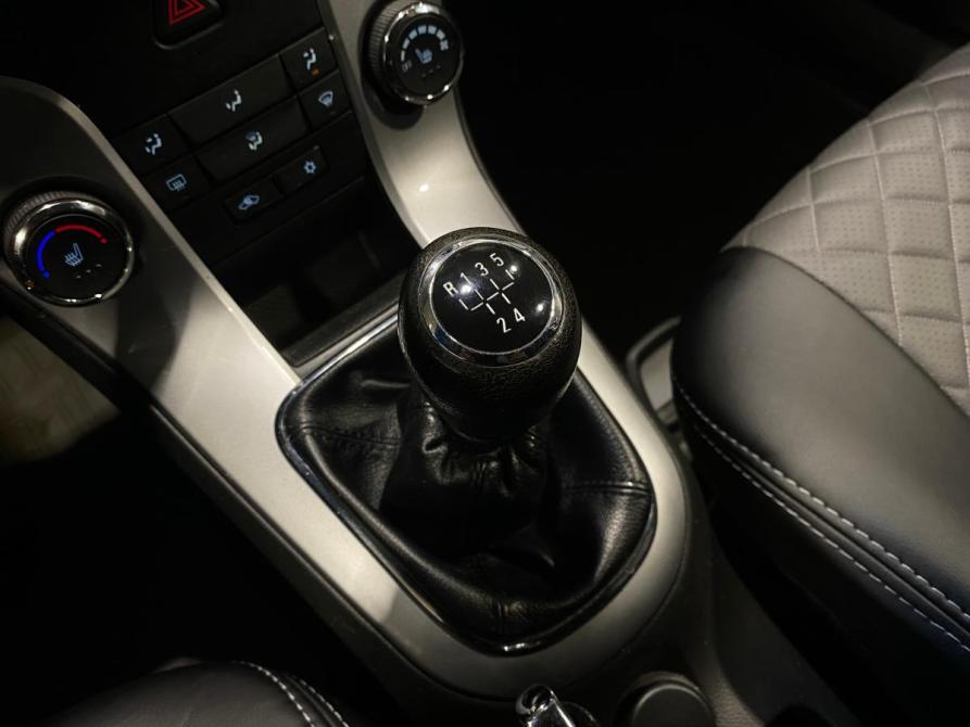 Chevrolet Cruze I Рестайлинг Челябинск  - изображение 14