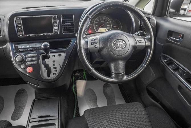 Toyota Wish I с пробегом 2003 года, цена 609 000 рублей, 300000 км, компактвэн, Автокод Объявления