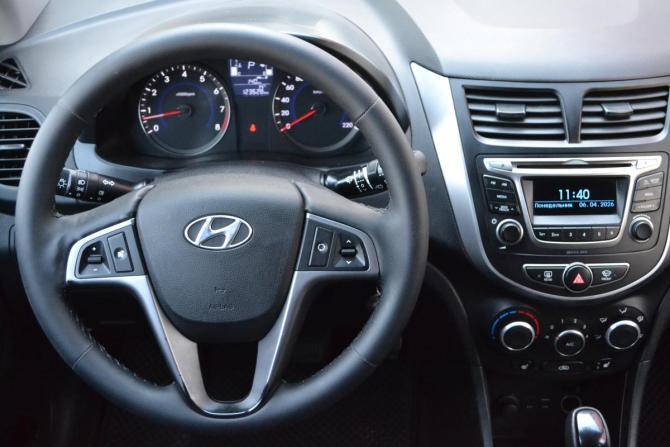 Hyundai Solaris I Рестайлинг с пробегом 2016 года, цена 995 000 рублей, 123628 км, седан, Автокод Объявления